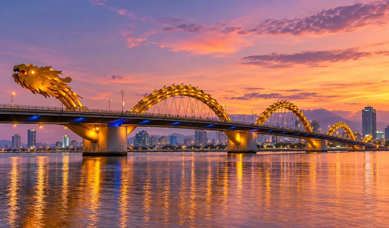 Minh họa Cầu Rồng Đà Nẵng lúc hoàng hôn